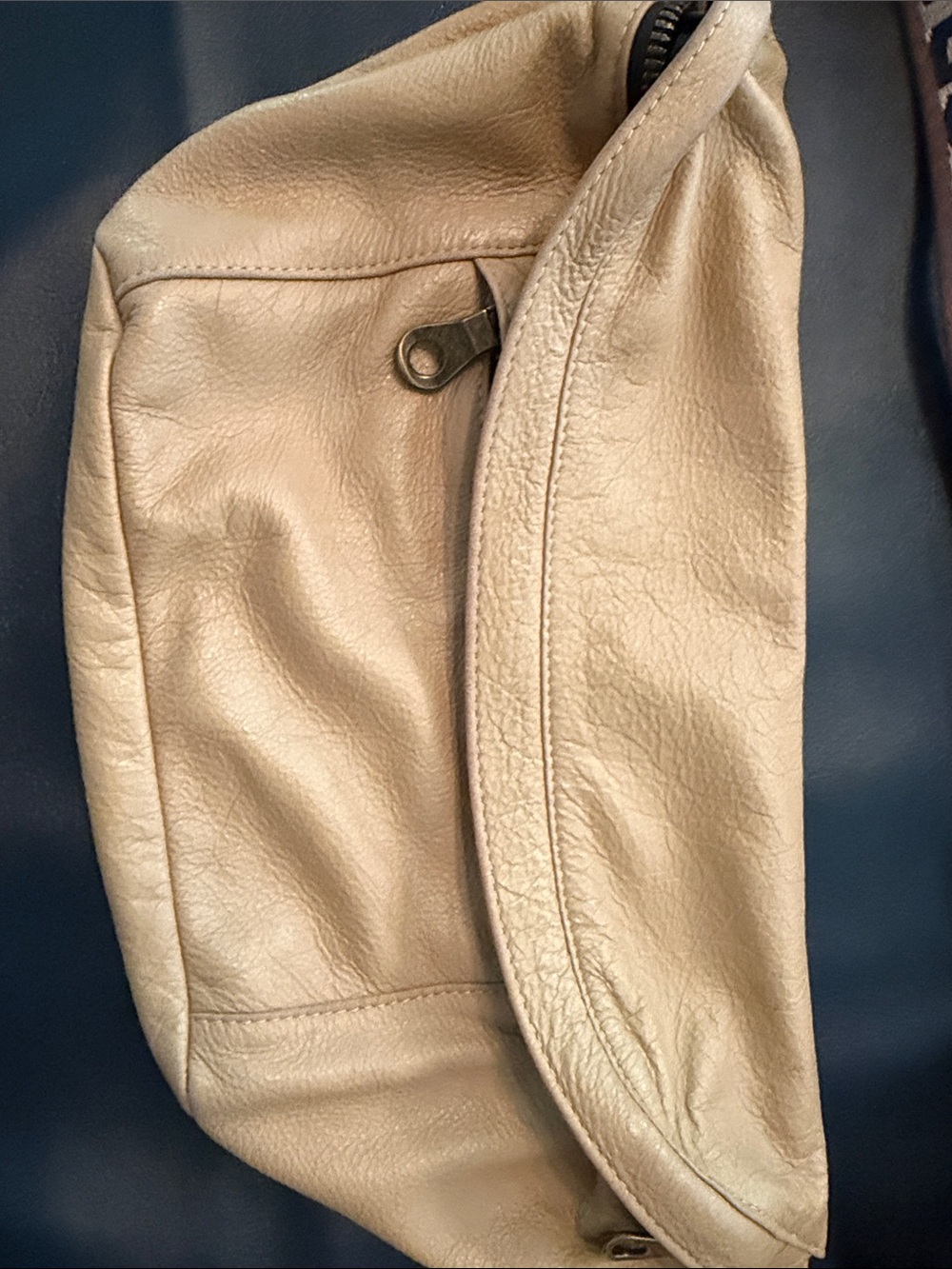 Parker Thatch Cross Your Heart Sling in Butterscotch & Modernist strap - Picture 6 of 7